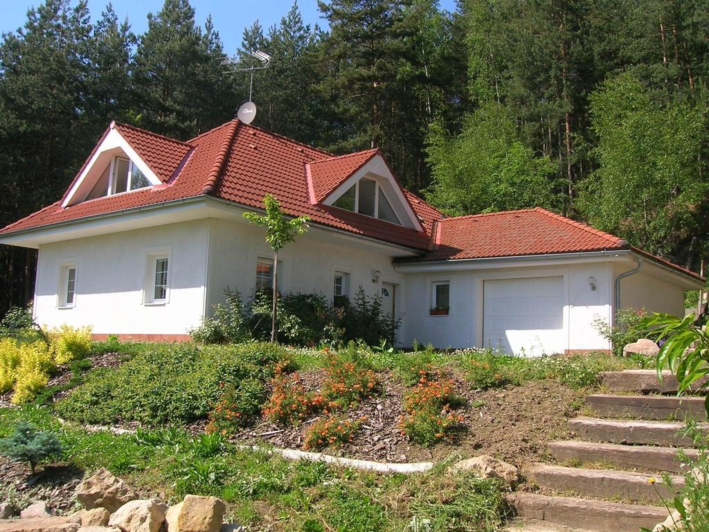 Comfortable Detached House With Large Garden Klokoci Exterior foto