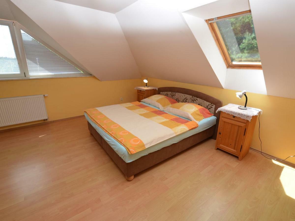 Comfortable Detached House With Large Garden Klokoci Exterior foto